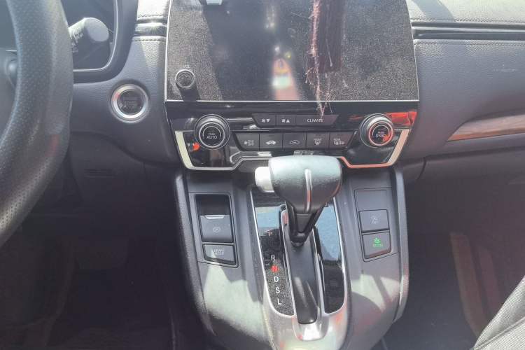 Used Honda CR-V 2019 240TURBO CVT 2WD Fashion Edition China V Audio And AC Panel
