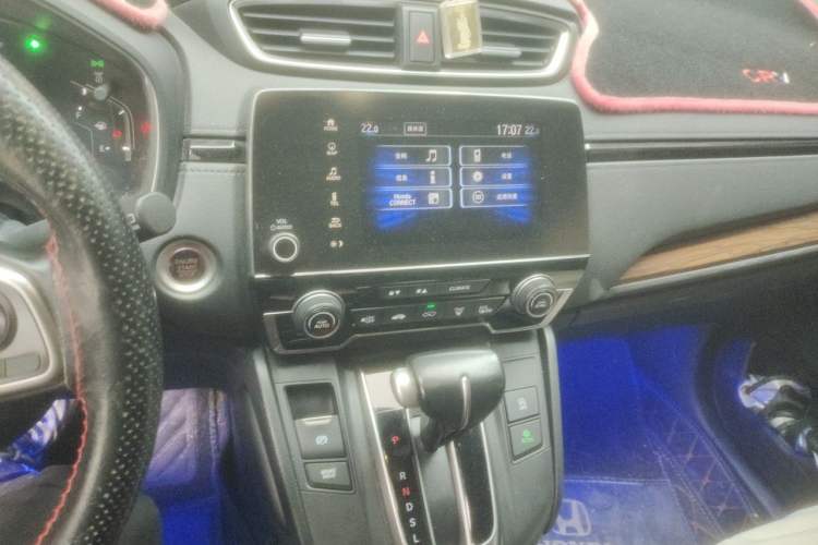Used Honda CR-V 2019 240TURBO CVT 2WD Fashion Edition China V Audio And AC Panel