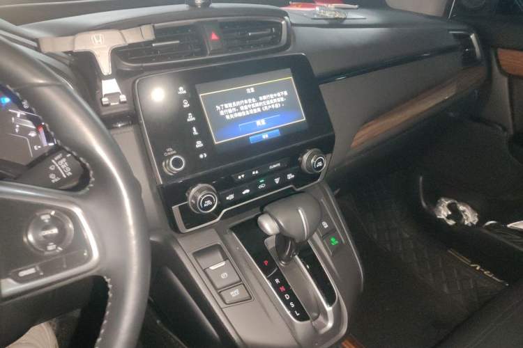 Used Honda CR-V 2019 240TURBO CVT 2WD Fashion Edition China V Audio And AC Panel