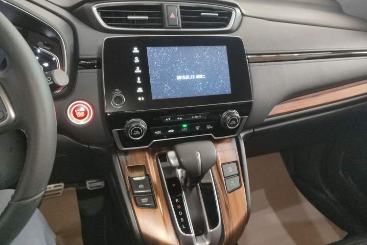 Used Honda CR-V 2019 240TURBO CVT 2WD Fashion Edition China V Audio And AC Panel