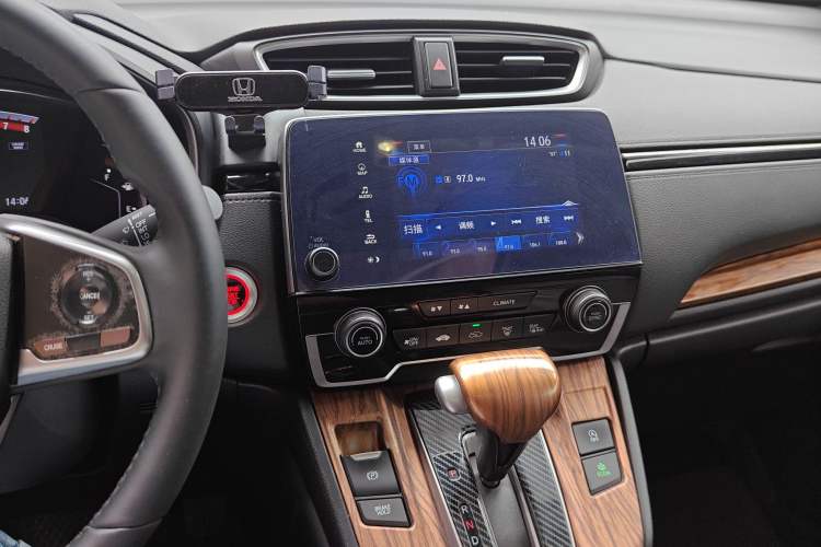 Used Honda CR-V 2019 Brilliant Edition Plus 240TURBO CVT Two-Wheel Drive Fashion Version China VI Emission Standard Audio And AC Panel