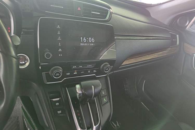 Used Honda CR-V 2019 240TURBO CVT 2WD Fashion Edition China V Audio And AC Panel