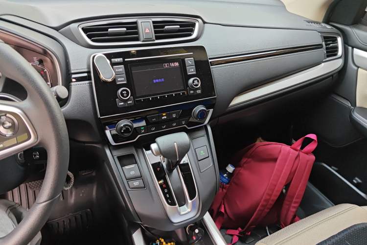 Used Honda CR-V 2019 Brilliant Edition 240TURBO CVT 2WD Comfort Version China VI Emission Standard Audio And AC Panel