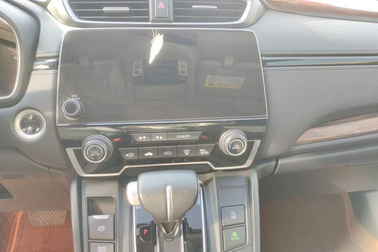 Used Honda CR-V 2019 240TURBO CVT 2WD Fashion Edition China V Audio And AC Panel