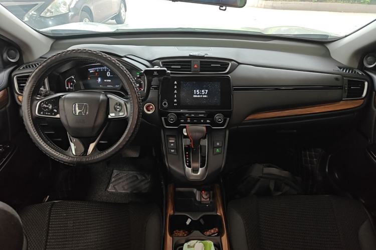 Used Honda CR-V 2019 240TURBO CVT 2WD Fashion Edition China V Center Console