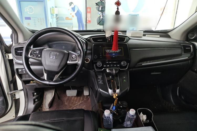 Used Honda CR-V 2019 240TURBO CVT 2WD Fashion Edition China V Center Console