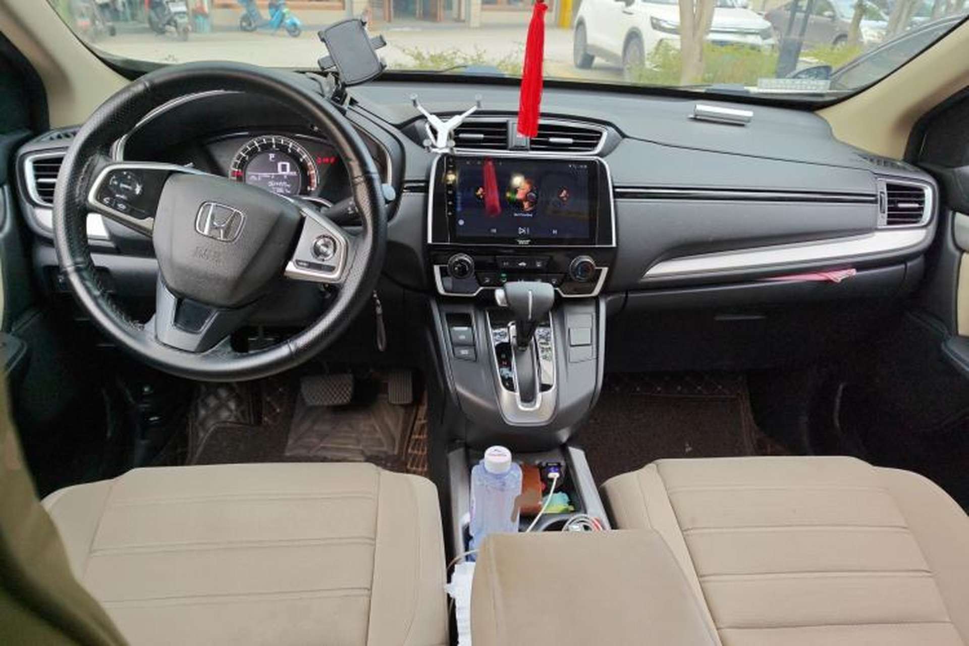 Used Honda CR-V 2019 Brilliant Edition 240TURBO CVT 2WD Comfort Version China VI Emission Standard Center Console