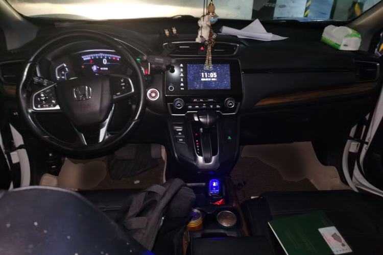 Used Honda CR-V 2019 240TURBO CVT 2WD Fashion Edition China V Center Console