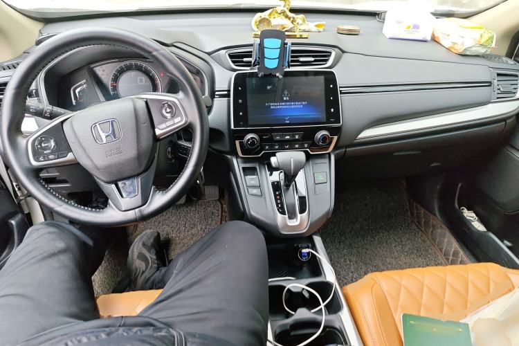 Used Honda CR-V 2019 240TURBO CVT 2WD Comfort Version China V Center Console