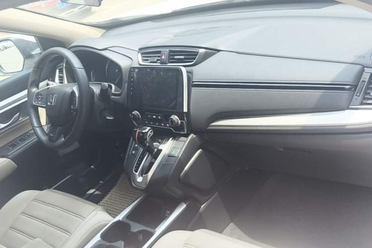 Used Honda CR-V 2019 Brilliant Edition 240TURBO CVT 2WD Comfort Version China VI Emission Standard Center Console