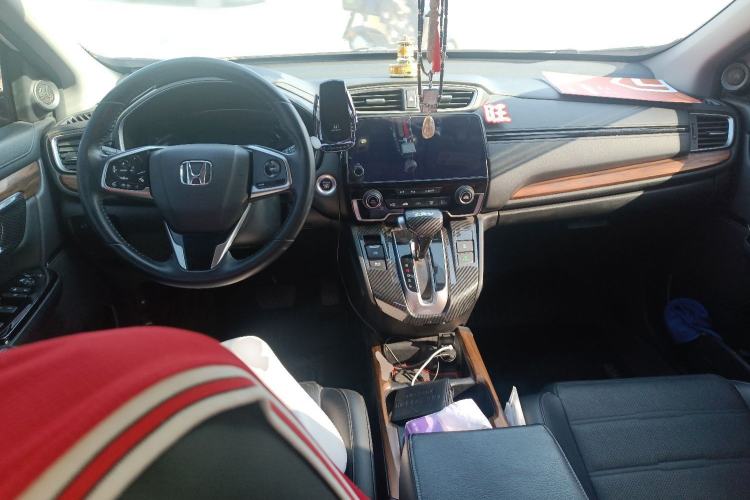 Used Honda CR-V 2019 240TURBO CVT 2WD Fashion Edition China V Center Console