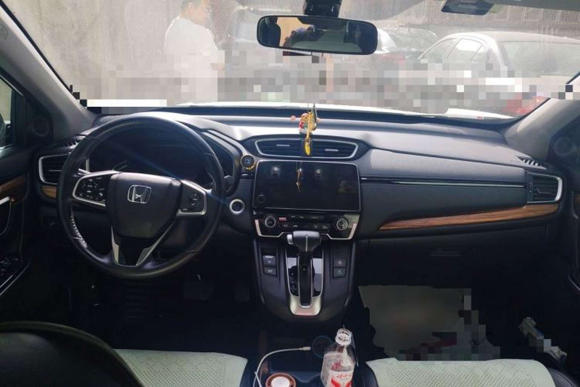 Used Honda CR-V 2019 Brilliant Edition Plus 240TURBO CVT Two-Wheel Drive Fashion Version China VI Emission Standard Center Console