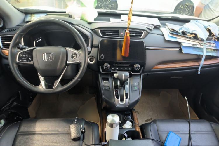 Used Honda CR-V 2019 240TURBO CVT 2WD Fashion Edition China V Center Console