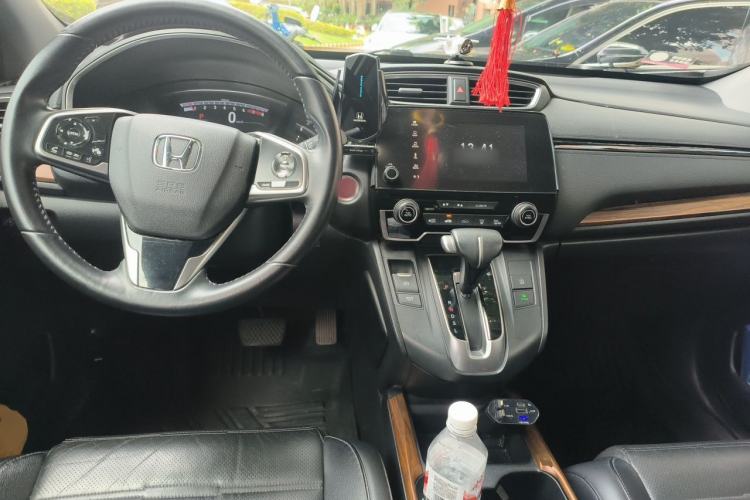 Used Honda CR-V 2019 240TURBO CVT 2WD Fashion Edition China V Center Console