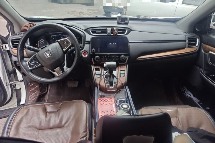 Used Honda CR-V 2019 240TURBO CVT 2WD Fashion Edition China V Center Console