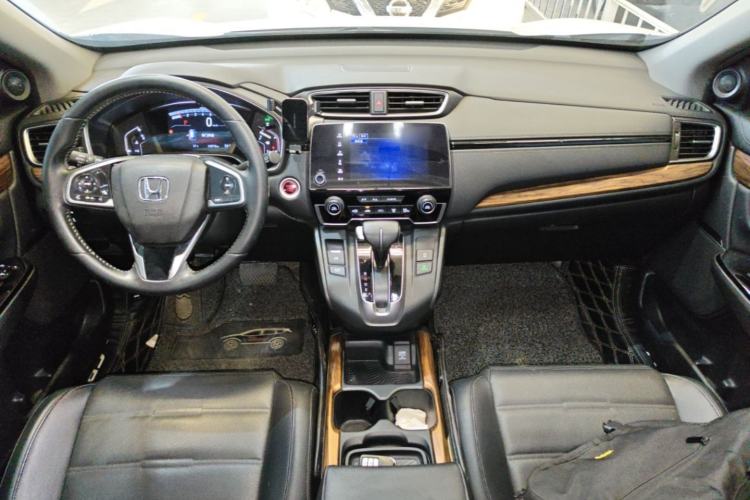 Used Honda CR-V 2019 240TURBO CVT 2WD Fashion Edition China V Center Console