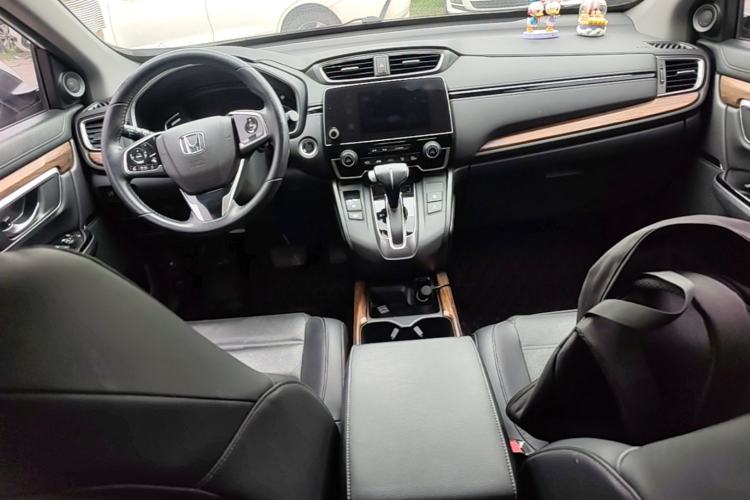 Used Honda CR-V 2019 Brilliant Edition Plus 240TURBO CVT Two-Wheel Drive Fashion Version China VI Emission Standard Center Console