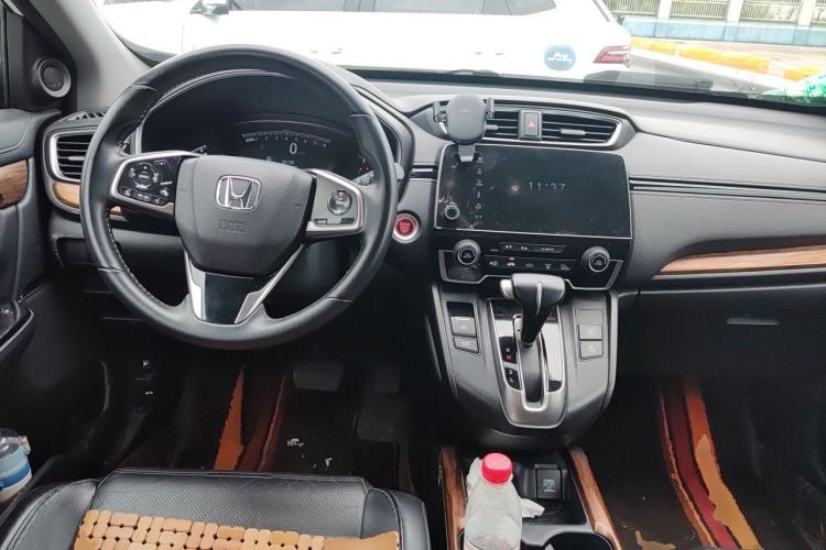 Used Honda CR-V 2019 240TURBO CVT 2WD Fashion Edition China V Center Console