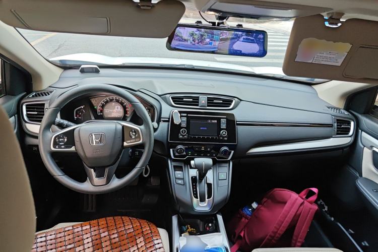 Used Honda CR-V 2019 Brilliant Edition 240TURBO CVT 2WD Comfort Version China VI Emission Standard Center Console
