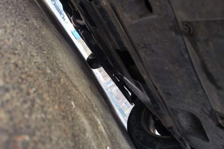 Used Honda CR-V 2019 240TURBO CVT 2WD Urban Edition China VI Emission Standard Chassis Front