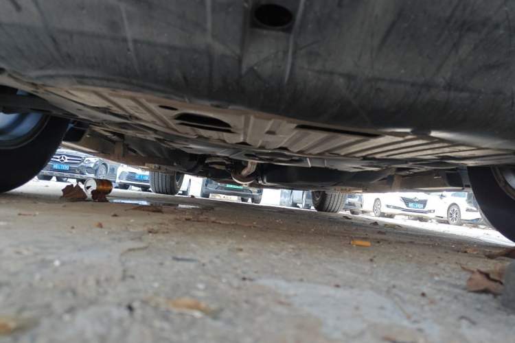 Used Honda CR-V 2019 240TURBO CVT 2WD Comfort Version China VI Emission Standard Chassis Front