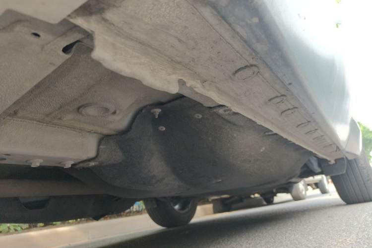 Used Honda CR-V 2019 240TURBO CVT 2WD Comfort Version China VI Emission Standard Chassis Front Left