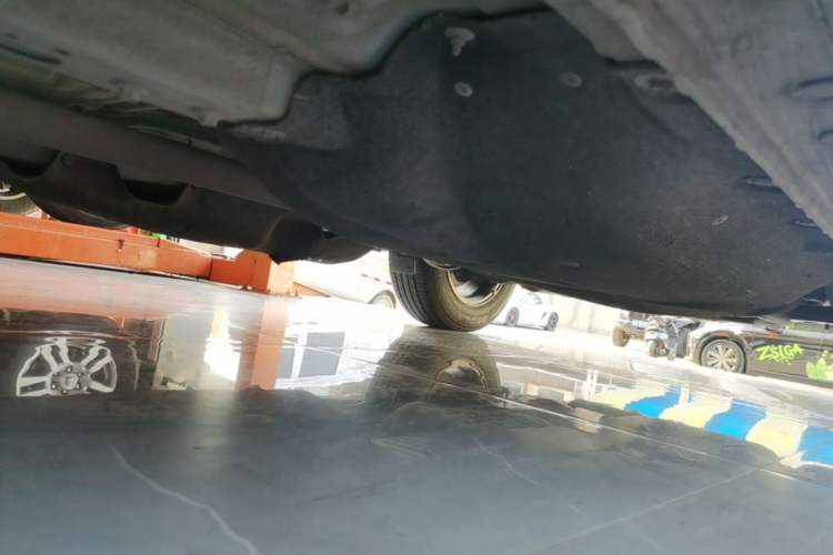 Used Honda CR-V 2019 240TURBO CVT 2WD Comfort Version China VI Emission Standard Chassis Front Left