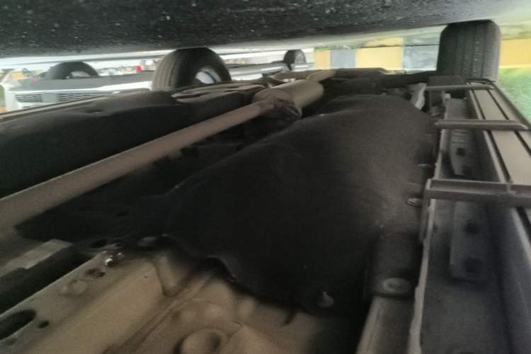 Used Honda CR-V 2019 240TURBO CVT 2WD Comfort Version China VI Emission Standard Chassis Front Right