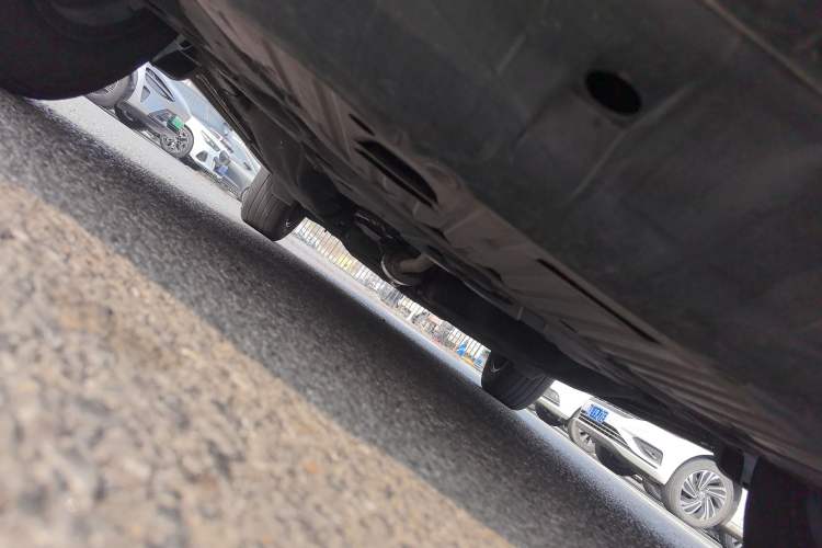 Used Honda CR-V 2019 240TURBO CVT 2WD Comfort Version China VI Emission Standard Chassis Front