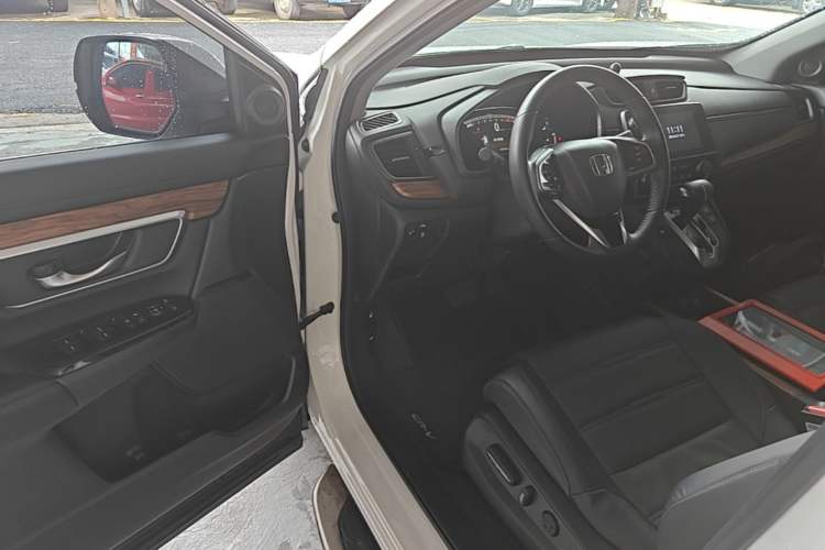 Used Honda CR-V 2019 Brilliant Edition Plus 240TURBO CVT Two-Wheel Drive Fashion Version China VI Emission Standard Driver Seat
