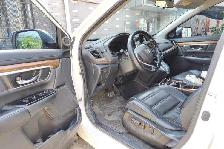 Used Honda CR-V 2019 240TURBO CVT 2WD Fashion Edition China V Driver Seat