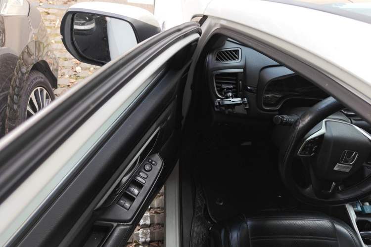 Used Honda CR-V 2019 Rui Hybrid 2.0L 2WD Pure Speed Version China V Emission Standard Driver Seat