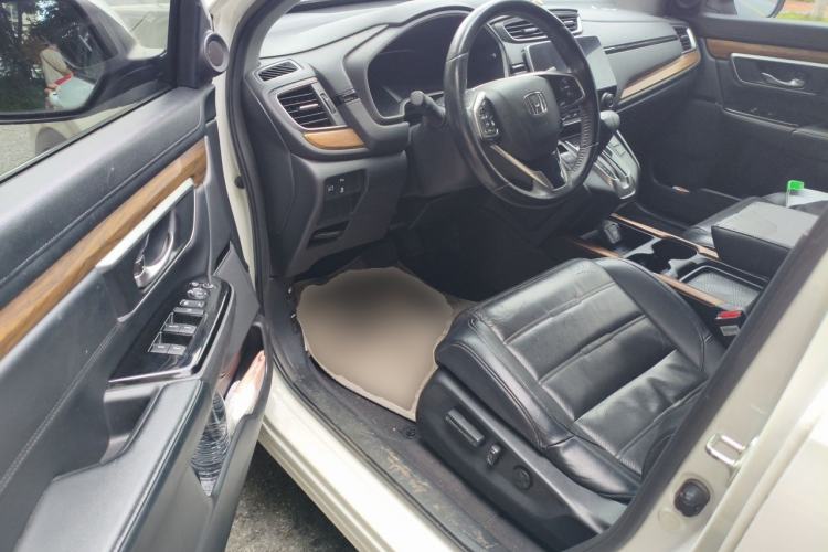 Used Honda CR-V 2019 Brilliant Edition Plus 240TURBO CVT Two-Wheel Drive Fashion Version China VI Emission Standard Driver Seat