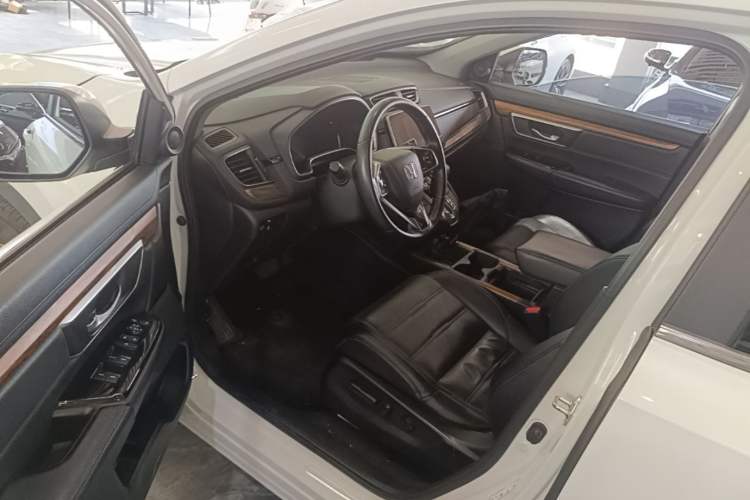 Used Honda CR-V 2019 Brilliant Edition Plus 240TURBO CVT Two-Wheel Drive Fashion Version China VI Emission Standard Driver Seat