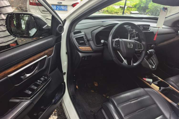Used Honda CR-V 2019 240TURBO CVT 2WD Fashion Edition China V Driver Seat