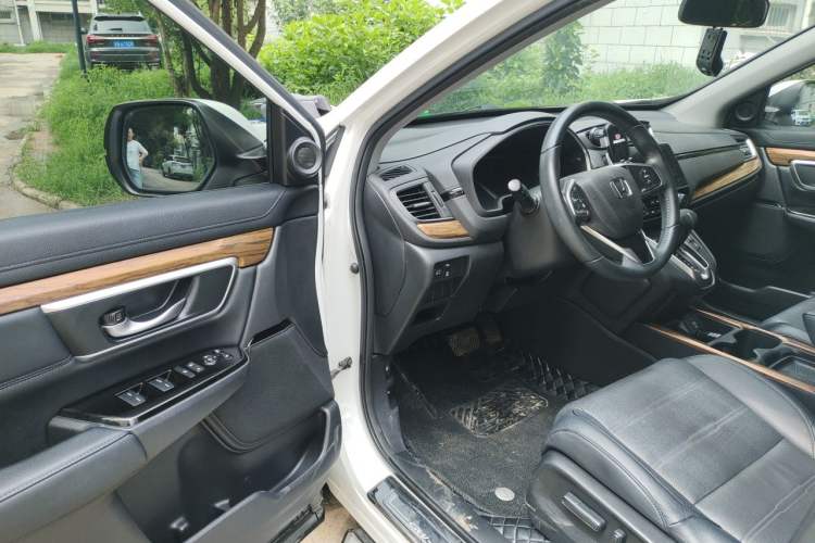 Used Honda CR-V 2019 Brilliant Edition Plus 240TURBO CVT Two-Wheel Drive Fashion Version China VI Emission Standard Driver Seat