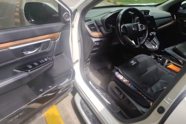 Used Honda CR-V 2019 240TURBO CVT 2WD Fashion Edition China V Driver Seat