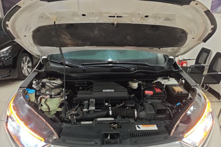 Used Honda CR-V 2019 240TURBO CVT 2WD Fashion Edition China V Engine Bay