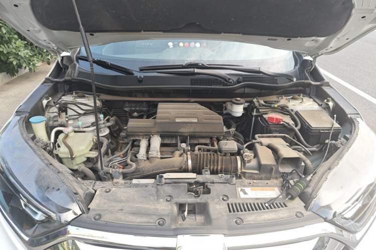Used Honda CR-V 2019 240TURBO CVT 2WD Comfort Version China VI Emission Standard Engine Bay