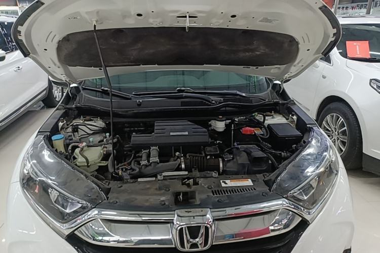 Used Honda CR-V 2019 240TURBO CVT 2WD Comfort Version China VI Emission Standard Engine Bay
