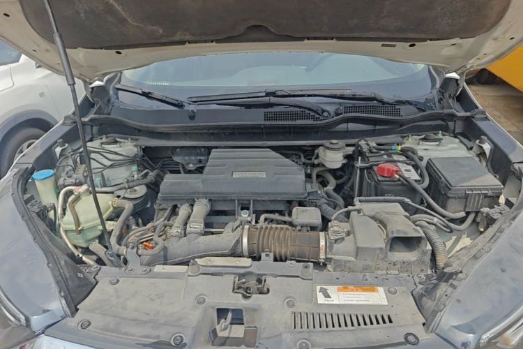 Used Honda CR-V 2019 240TURBO CVT 2WD Comfort Version China VI Emission Standard Engine Bay