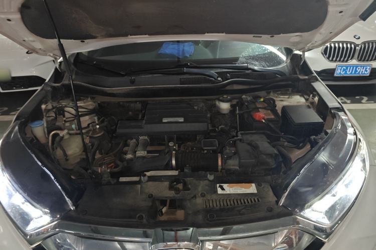Used Honda CR-V 2019 240TURBO CVT 2WD Comfort Version China VI Emission Standard Engine Bay
