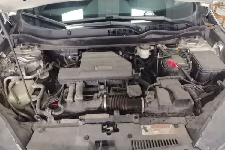Used Honda CR-V 2019 240TURBO CVT 2WD Comfort Version China VI Emission Standard Engine Bay