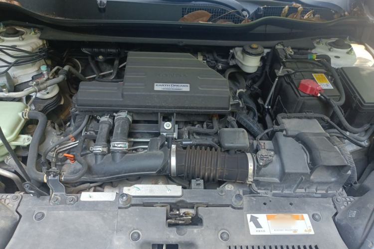 Used Honda CR-V 2019 240TURBO CVT 2WD Comfort Version China VI Emission Standard Engine Bay