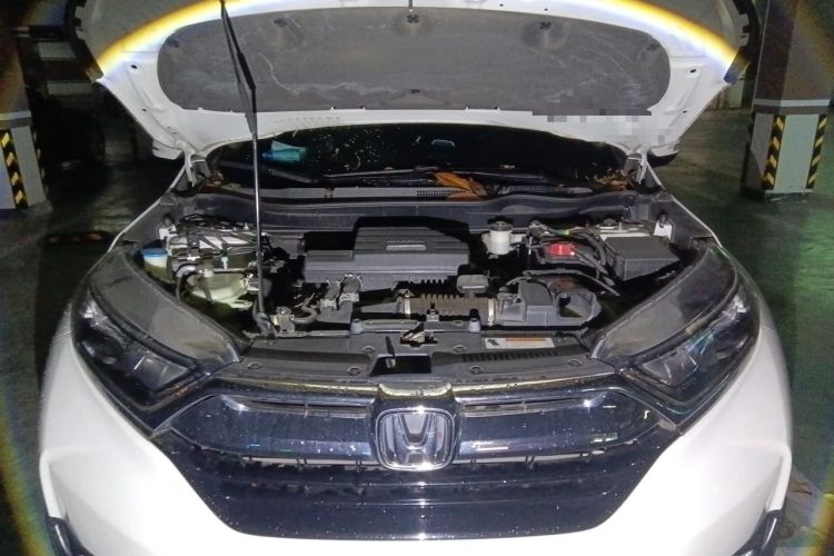 Used Honda CR-V 2019 240TURBO CVT 2WD Comfort Version China VI Emission Standard Engine Bay
