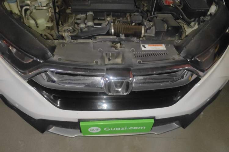 Used Honda CR-V 2019 240TURBO CVT 2WD Comfort Version China VI Emission Standard Engine Bay