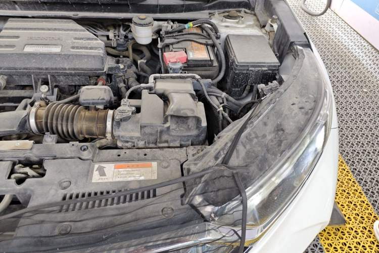 Used Honda CR-V 2019 240TURBO CVT 2WD Fashion Edition China V Engine Bay Left