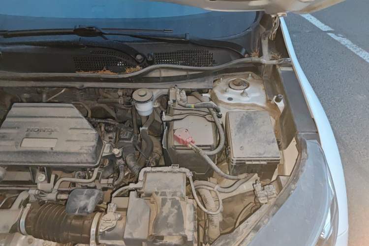 Used Honda CR-V 2019 240TURBO CVT 2WD Comfort Version China VI Emission Standard Engine Bay Left