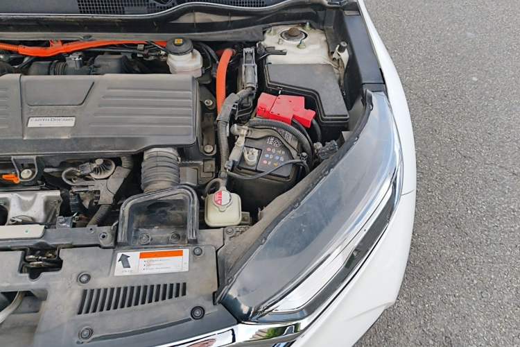 Used Honda CR-V 2019 Rui Hybrid 2.0L 2WD Pure Drive Version China V Emission Standard Engine Bay Left