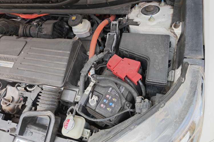 Used Honda CR-V 2019 Rui Hybrid 2.0L 2WD Pure Speed Version China V Emission Standard Engine Bay Left